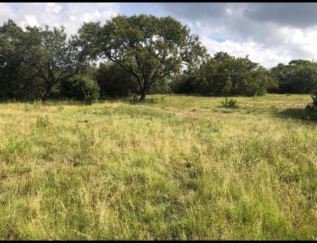 LAND FOR SALE IN WATERLAKE FARM LIFESTYLE ESTATE